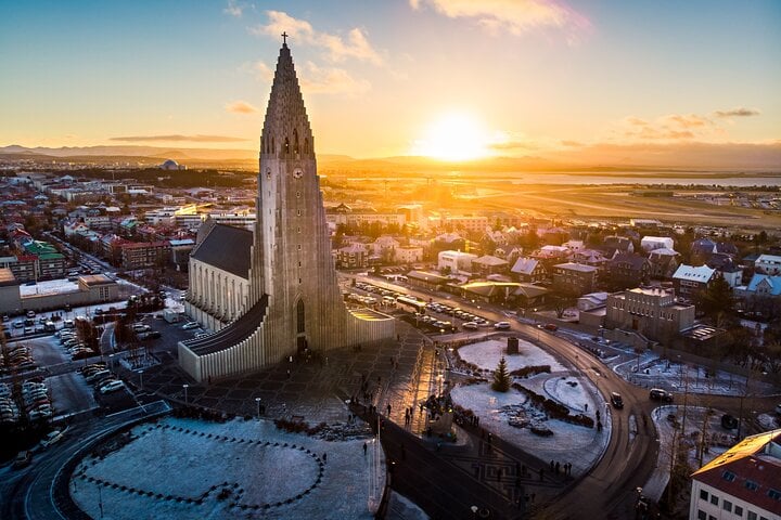 2 Things to Do in Islandia